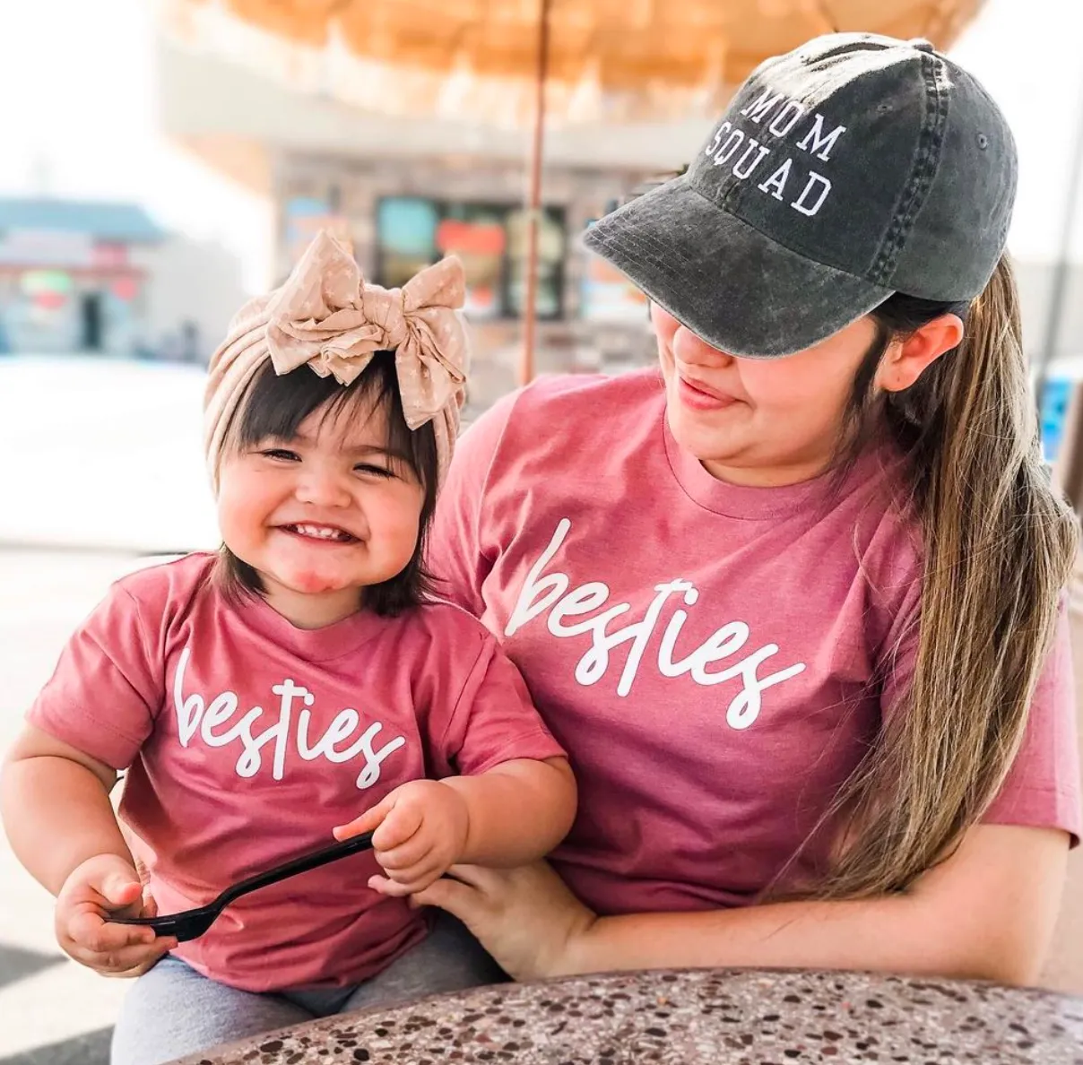 Besties - Unisex Tee