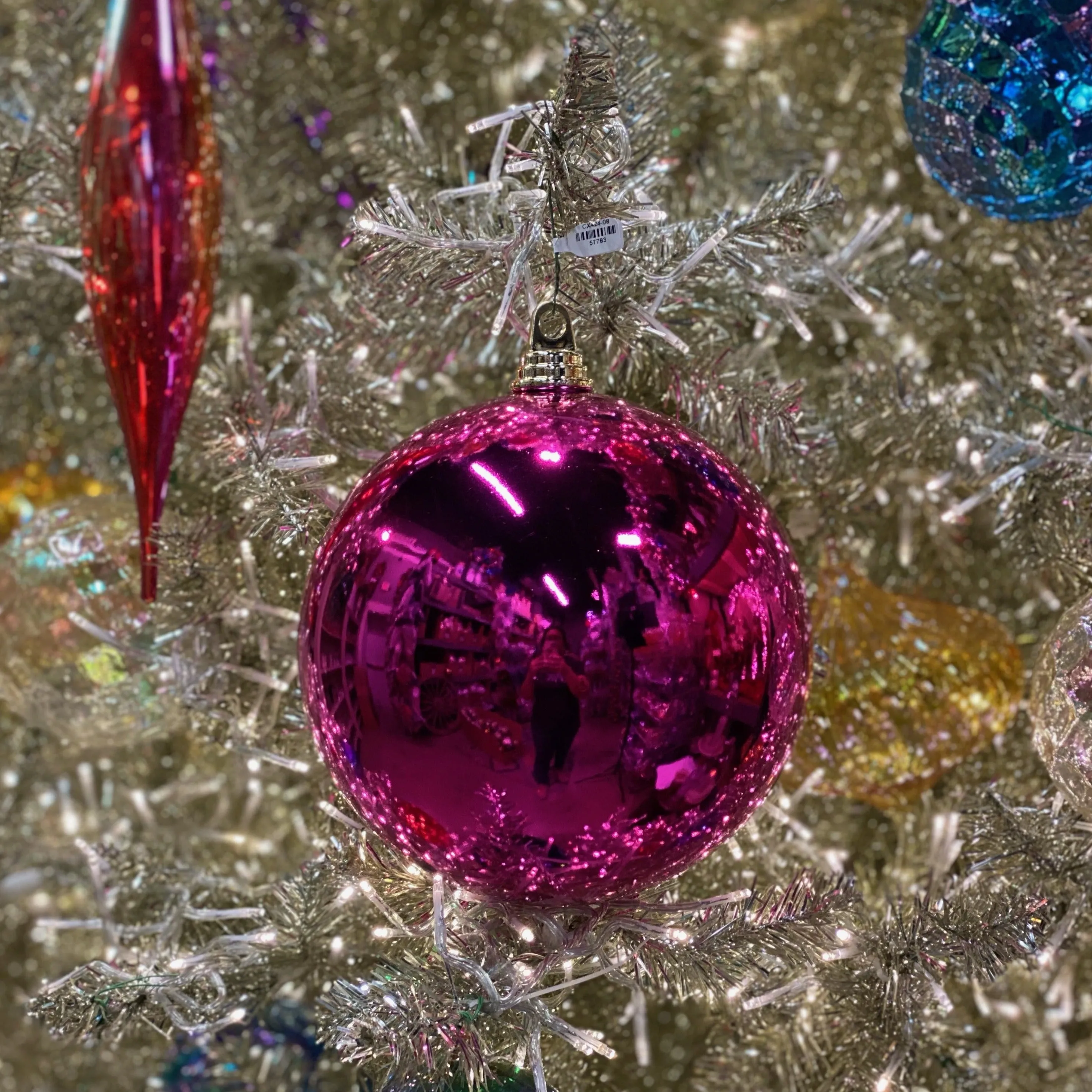 Fuchsia Shiny Ball Ornament, 4"