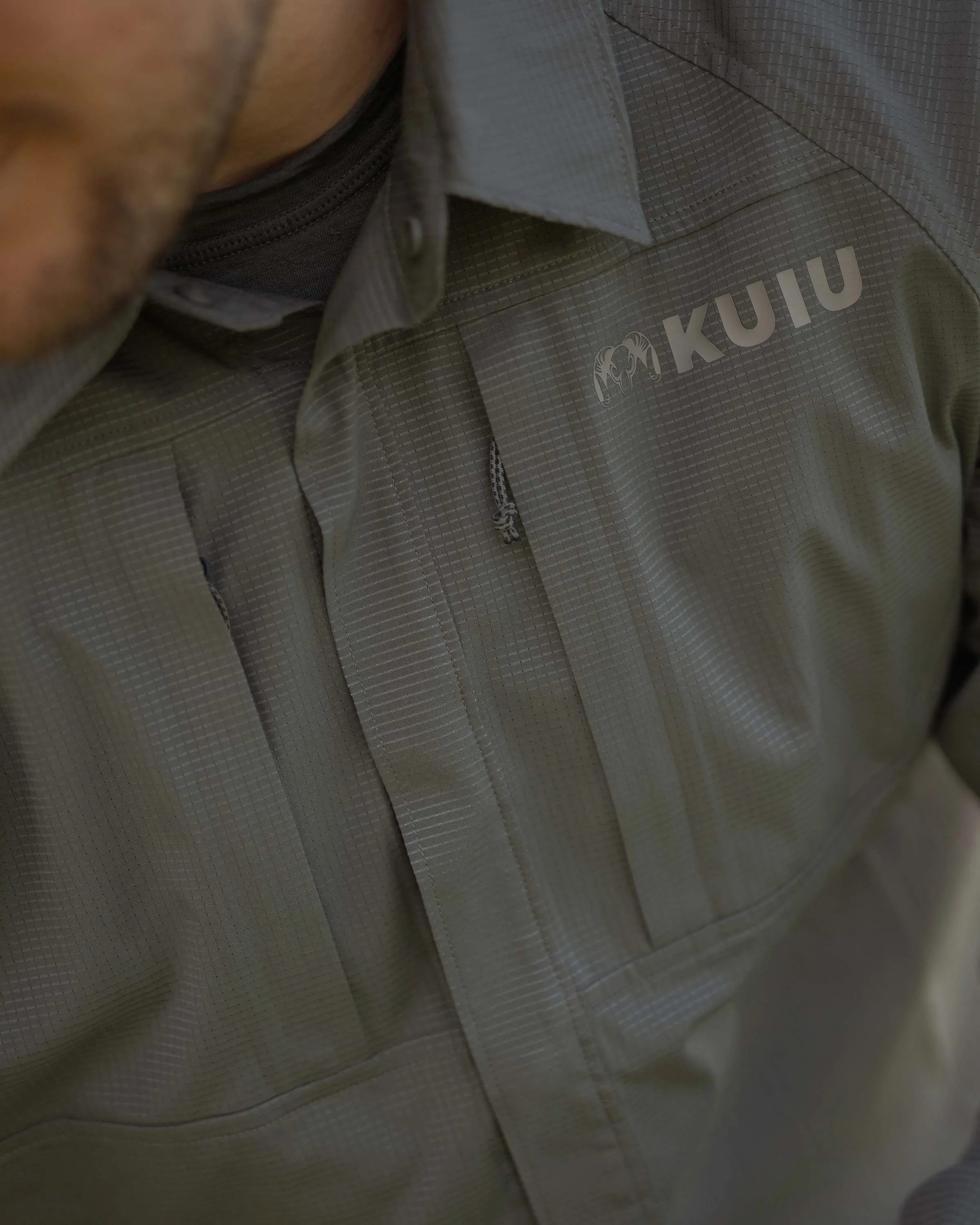 Tiburon Hybrid Snap Shirt | Ash